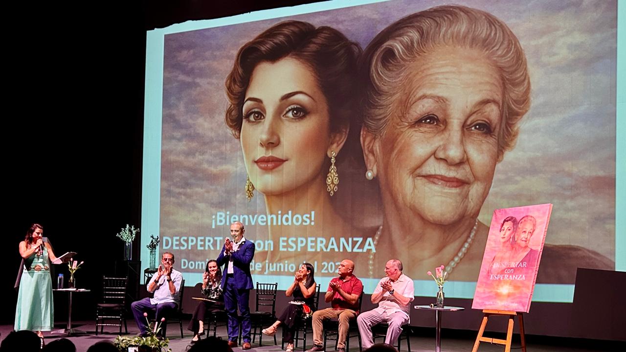 Despertar con Esperanza — Julián Aguilar